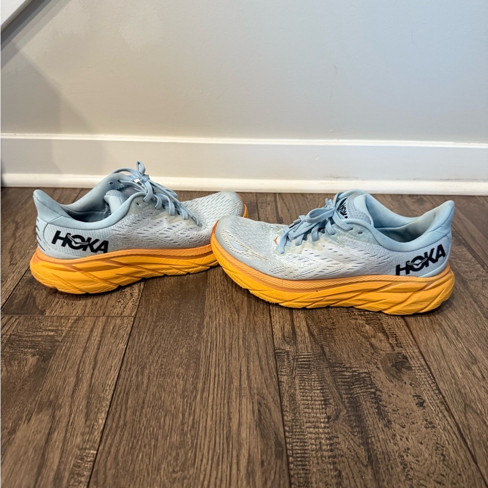 Hoka Bondi 8 size 7